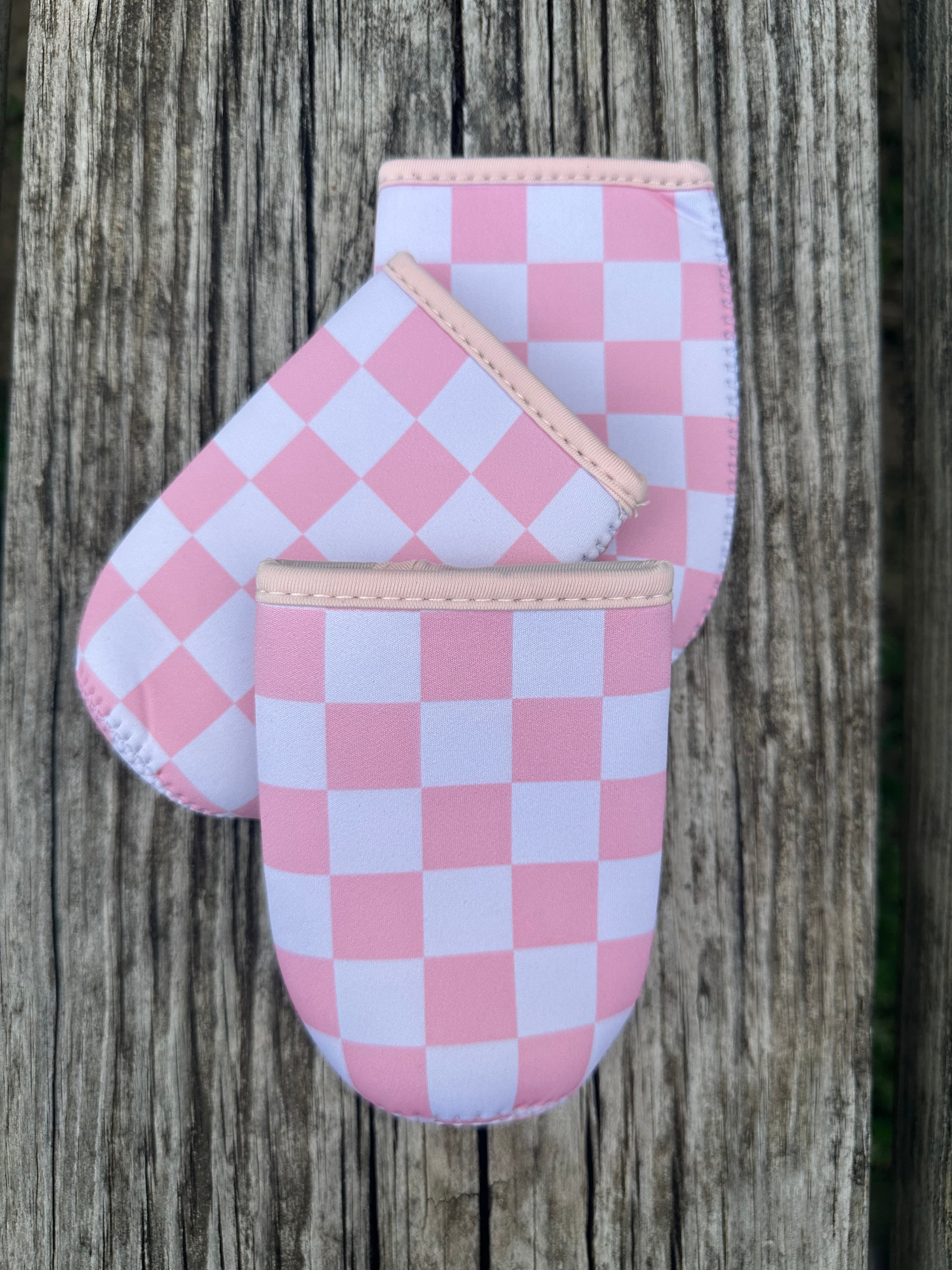 Pink Checkered Tall Can Drink Sleeve